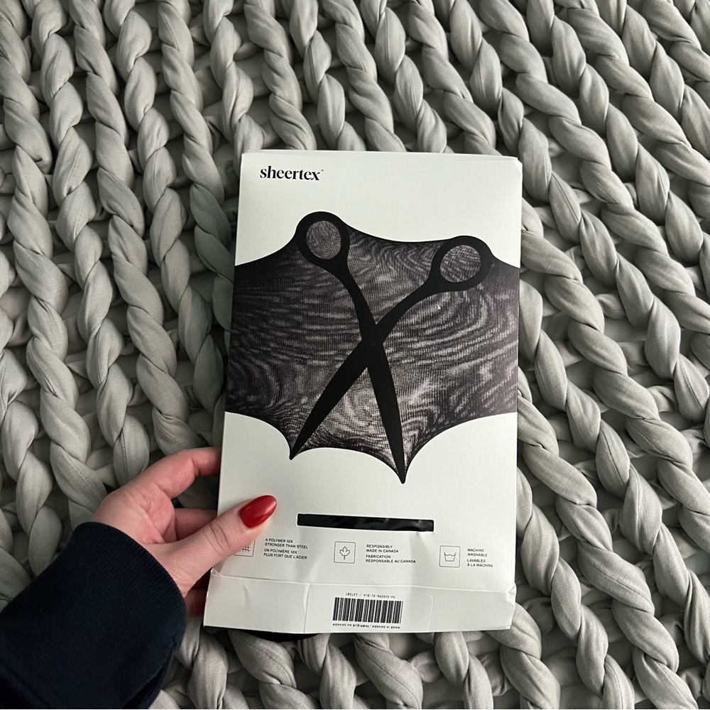 NWT! Sheertex Sheer Black Tight